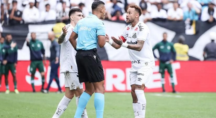 Neymar nekiment a bírónak: olyat mutatott, mint még soha – videó