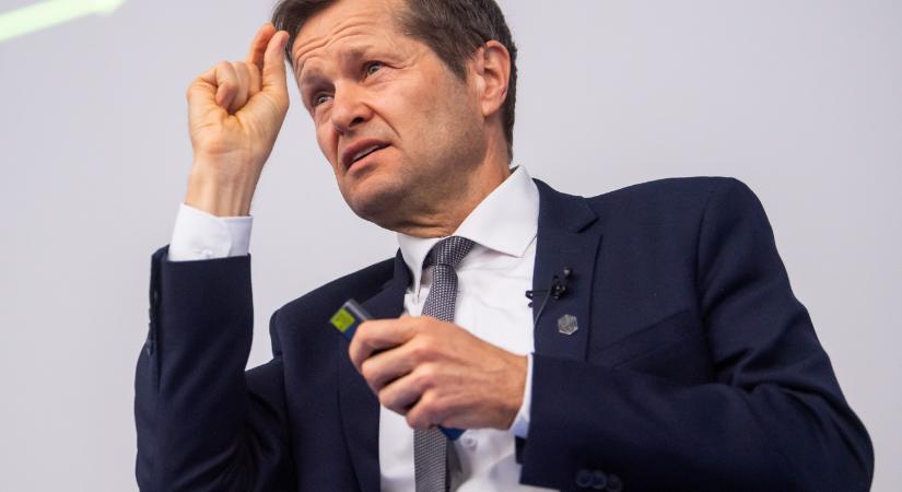 Krausz Ferenc nyílt levélben fordult Magyar Péterhez, alapítványa teljes átvilágítását kérte