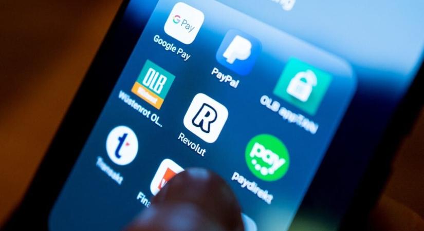 Hamarosan fontos értesítést kap minden magyarországi Revolut-ügyfél