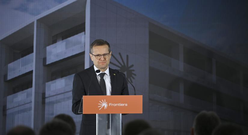 Nyílt levelet írt Krausz Ferenc: teljes átvilágítást kér, megegyezést keres