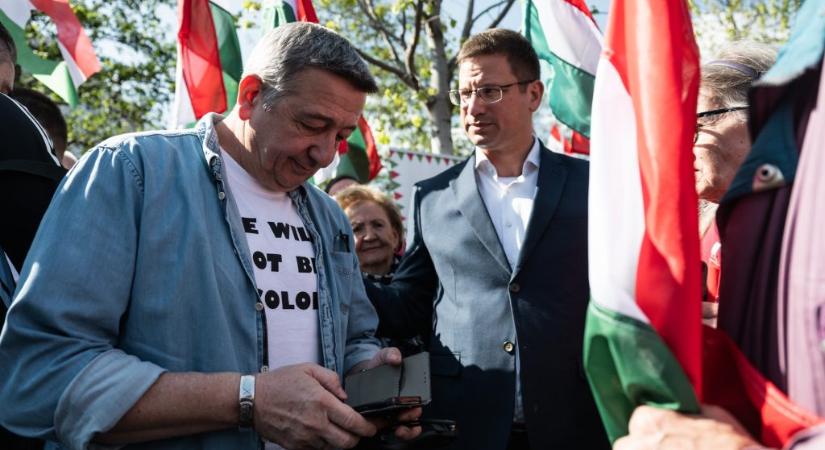 Bayer Zsolt szerint padlón van a Fidesz, és olyan a hangulat az országban, mint a Tanácsköztársaság idején
