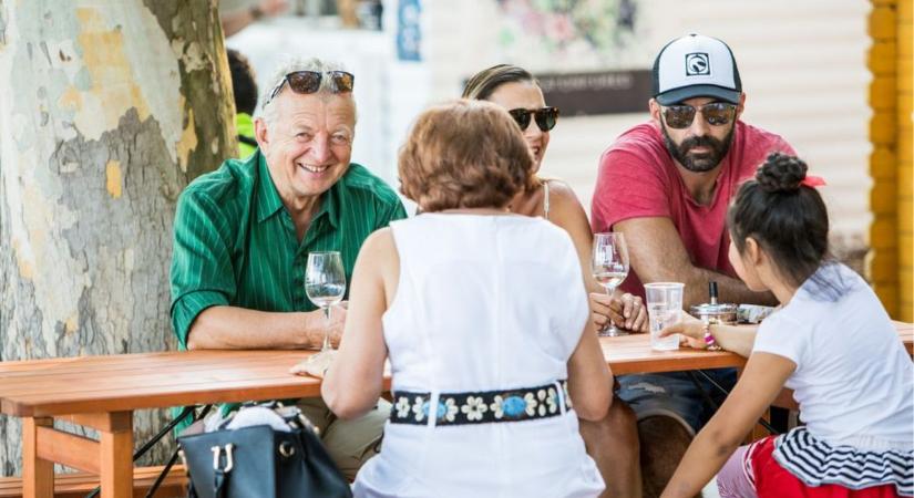 Balatoni pünkösd 2026: gasztro-, bor- és családi programok minden parton