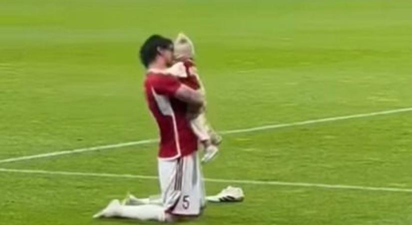 Videó! Berohant a pályára a legkisebb Loki-szurkoló, rögtön mindenkit levett a lábáról