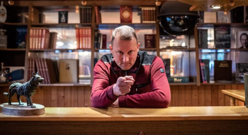 Alekosz párkapcsolati tanácsadói irodát nyitott: A nő, aki a gyakorlati kivitelezéseimet megtapasztalja, egy életen át visszajár hozzám