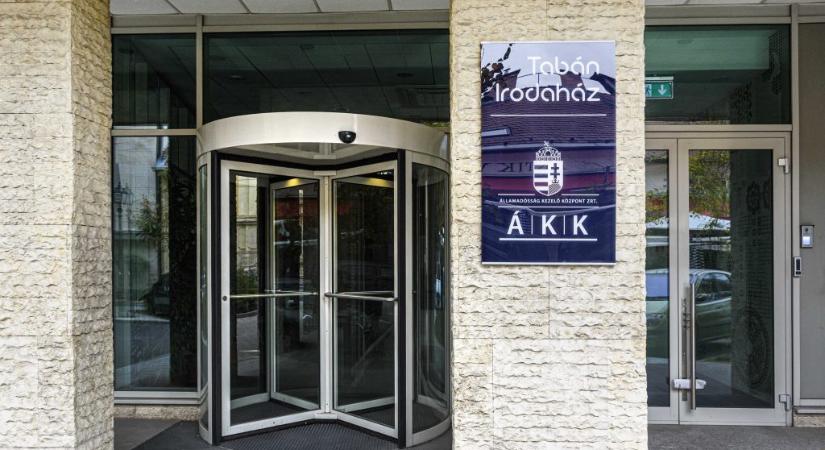 Döntött az ÁKK: lenyomják a legnépszerűbb állampapírok kamatait