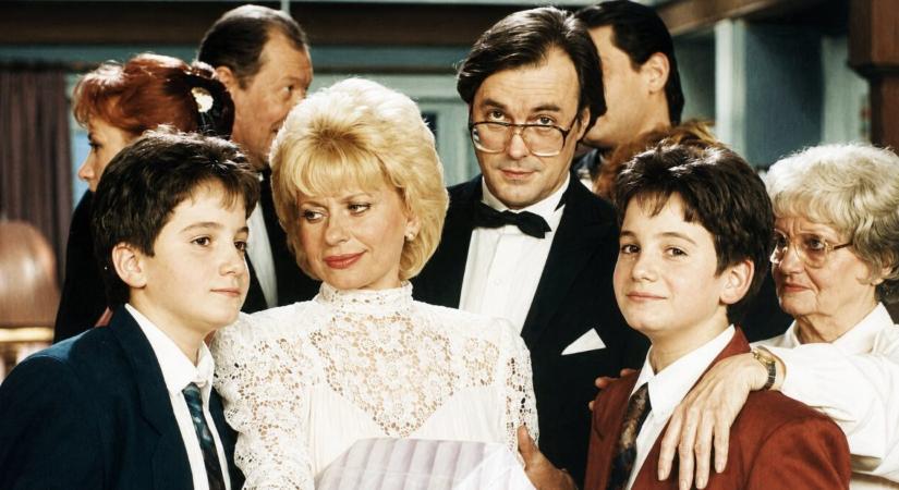 Retrokvíz – Tudod, kik játszották a pusztító Familia Kft. karaktereit?