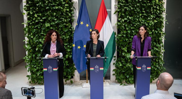Orbán Viktorék meghamisították a költségvetést – bejelentést tett a kormányszóvivő - Kormányülés utáni sajtótájékoztató