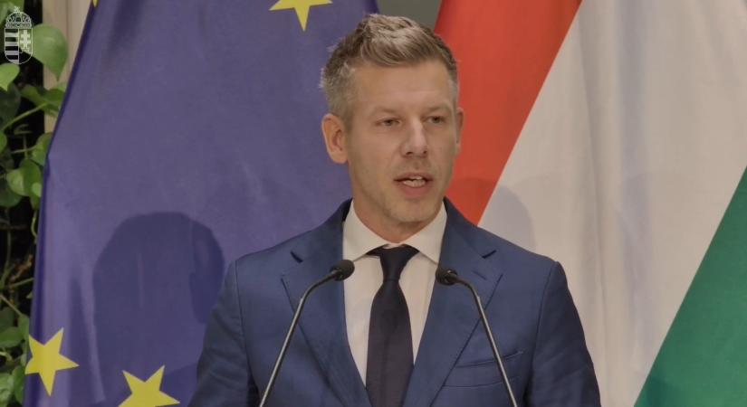 Magyar Péter: Novák Katalin adott kegyelmet K. Endrének, hamarosan kiderülhet, „kinek az unszolására vagy fenyegetésére” – élő közvetítés