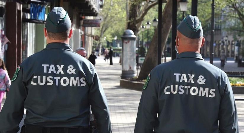 NAV-razzia indul Borsodban: ezekre a helyekre csaphatnak le a revizorok a héten