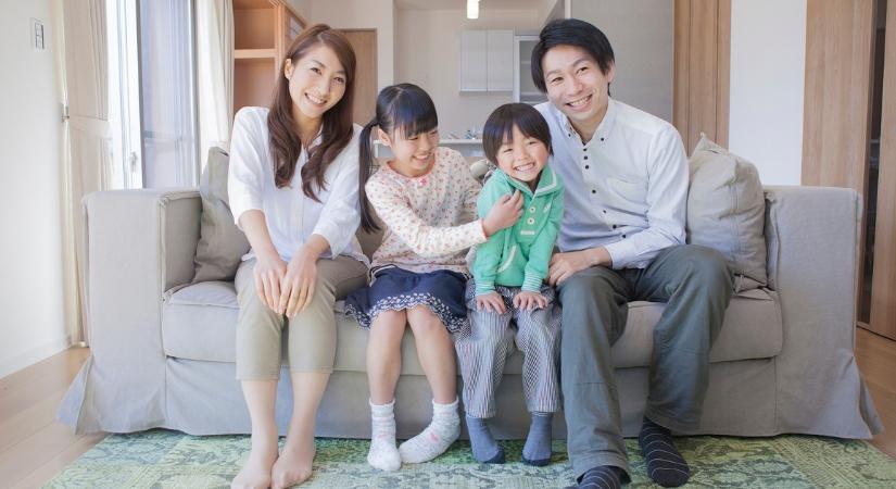 Kiabálás és büntetés nélkül is lehet: itt a titkos japán módszer, ami csodát tesz a hisztis gyerekekkel