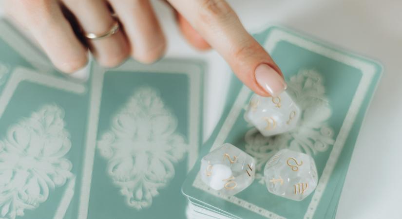 3 csillagjegy, akiknek a Tarot fontos üzenetet közvetít