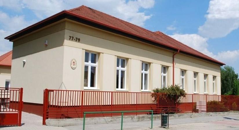 „Nem lehet pénzkérdés” – azonnal lépett a városvezetés a monostori gyerekek és szülők ügyében