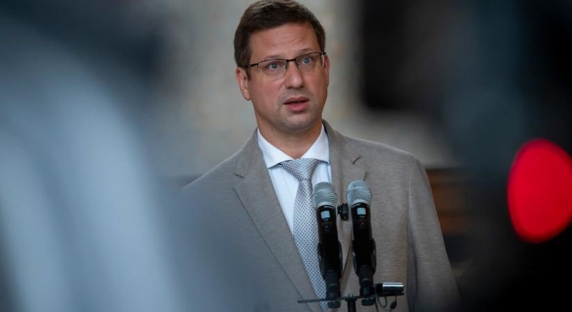 A Fidesz szerint nem igaz, hogy az Orbán-kormány meghamisította a költségvetést