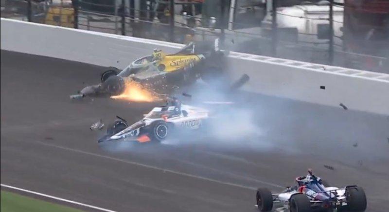 Hármas baleset az Indy 500 előtti edzésen: Rossi, O’Ward és Grosjean is a falban – videó