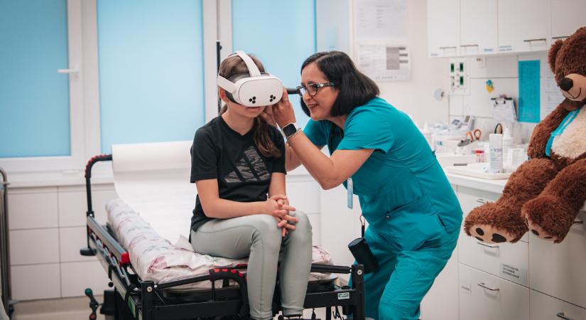VR-technológiával enyhítik a fájdalmat a debreceni gyermekklinikán