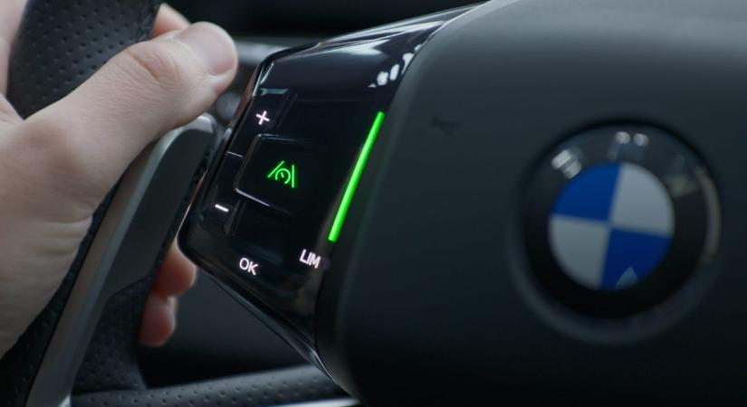 Villanyautóként térhet vissza a hátsókerekes BMW 1-es
