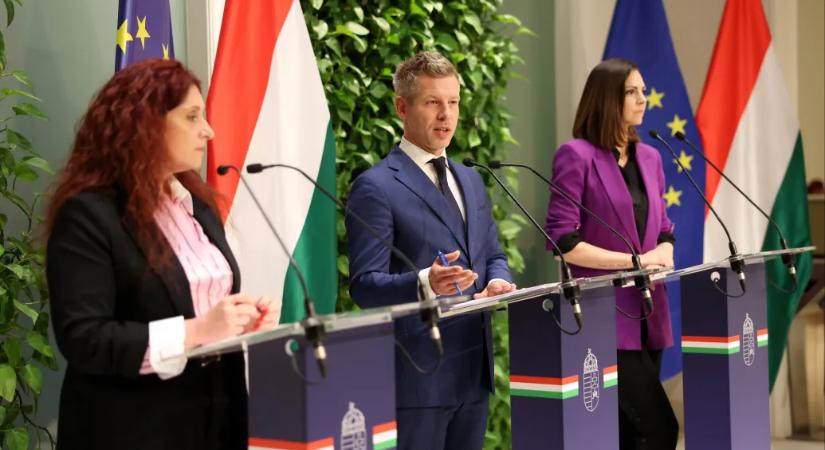 Jönnek a kegyelmi ügy részletei, mennek a vármegyék – a kormányülés utáni sajtótájékoztató röviden
