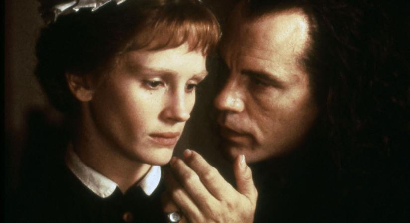 „Maga volt a rémálom” – nagy bukásáról és klasszikus filmjeiről kérdeztük a Pop, csajok, satöbbi rendezőjét