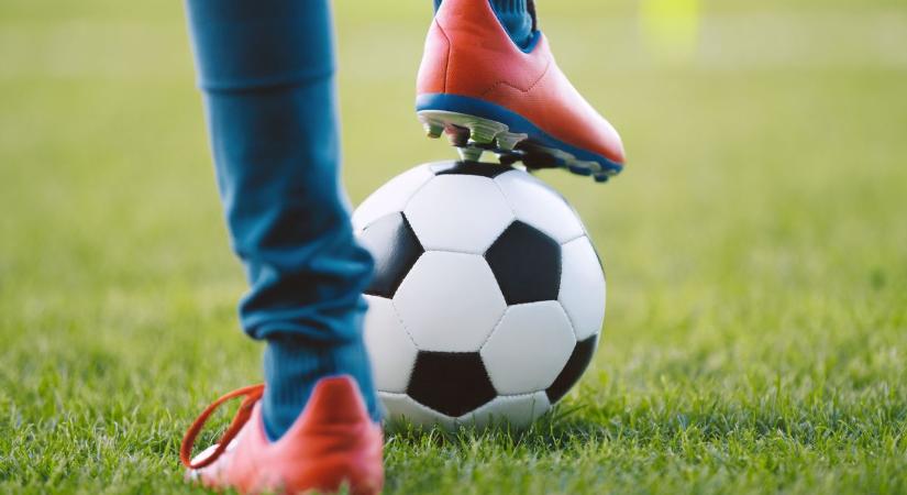 A Fradi, az Újpest, a Honvéd és a Vasas legnagyobb sztárjai csapnak össze Balatonszemesen Pünkösdkor
