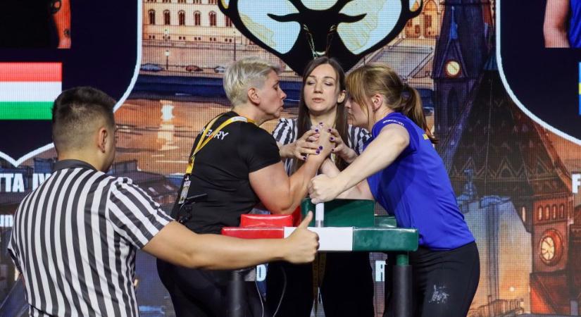 Szkander Eb – Kőváriné Ivánfi Brigitta jobb kézzel is ezüstérmes!
