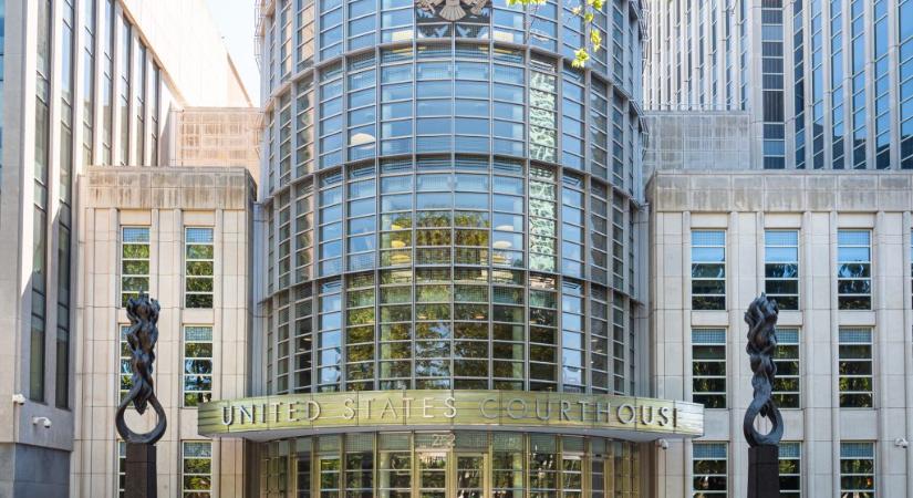 Bírósági tárgyalás közben szülte meg gyerekét egy nő New Yorkban