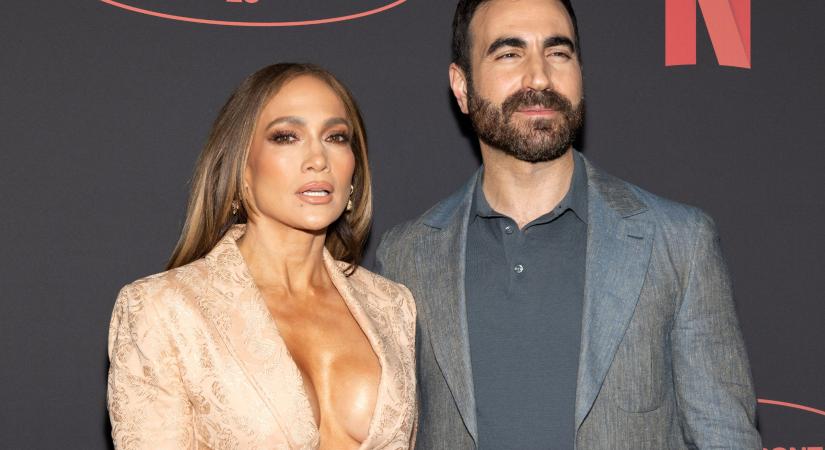 Ő lehet Jennifer Lopez sármos fiatal szerelme – De mit lehet tudni Brett Goldsteinről?