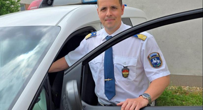 A szabadnapos rendőrnek azonnal gyanús lett a debreceni bevásárlóközpontból teli szatyorral kifutó pár