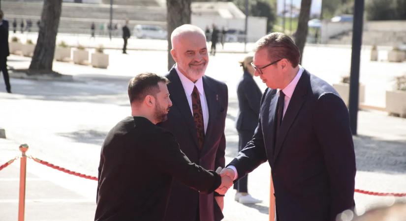 Zelenszkij suttyomban készül valamire – mindenki csak találgat