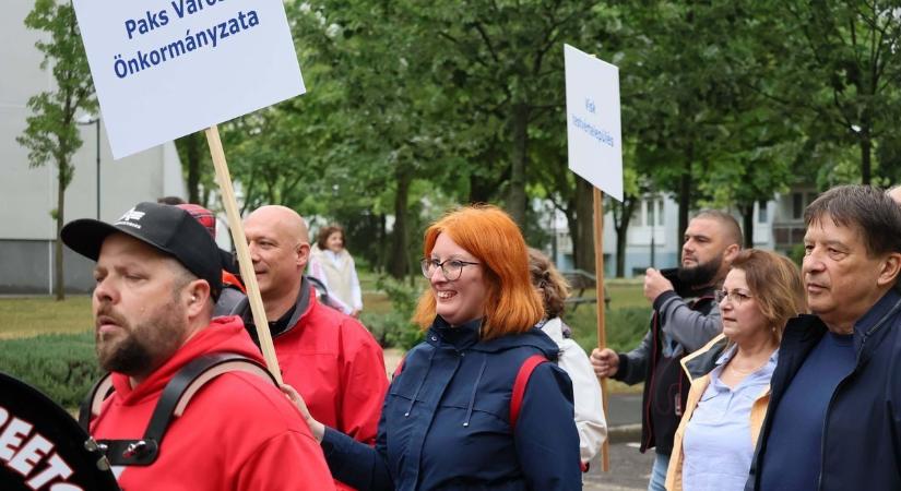 Felvonulással indult, özönvízzel folytatódott a paksi Város Napja – videó!