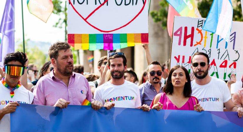 Hiába kereste Magyar Péter kegyeit a Momentum, nem kaptak szerepet az új kormányban