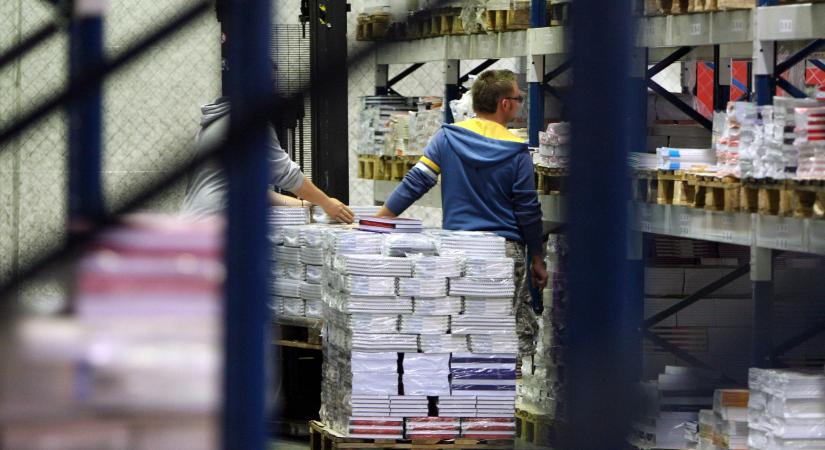 Tankönyvbiznisz: milliárdos üzletet kötöttek Orbánék a választás előtt