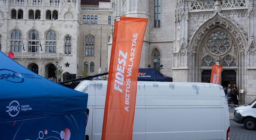 Másfélmilliárdos nyereség maradt a Fidesz pártkasszájában