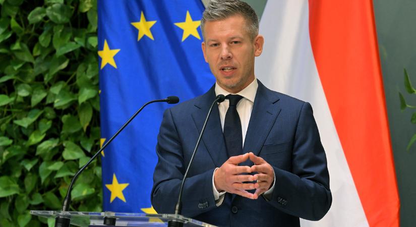 Magyar Péter nyilvánosságra hozta a kegyelmi ügy dokumentumait