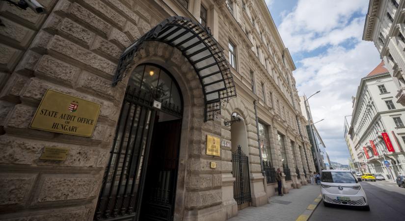 Váratlan fordulat az iratbotrányban: súlyos vádakkal állt elő Magyar Péter, lepattintotta az Állami Számvevőszék
