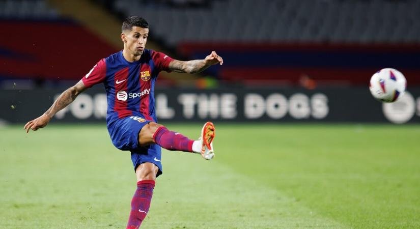 Eldőlt Cancelo sorsa Barcelonában