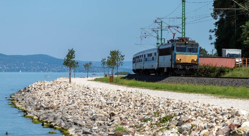 Így lesz végre normális vonatközlekedés a Balatonon