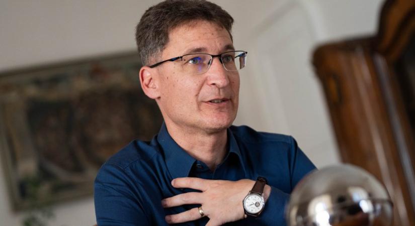Cser-Palkovics türelemre inti a csalódott polgármestertársait