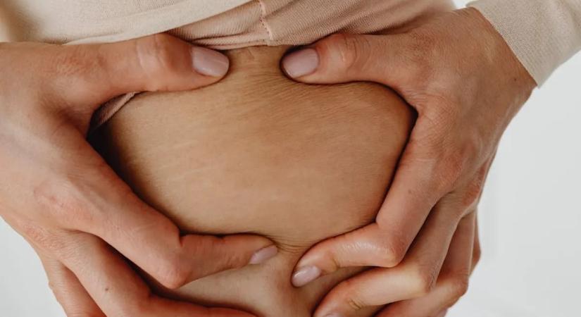 Egyszerű, otthoni módszerek segíthetnek a narancsbőr csökkentésében