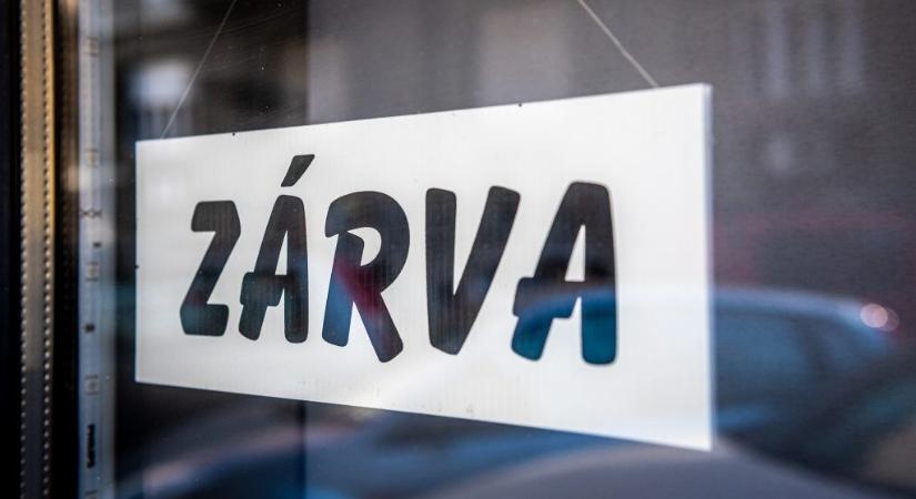 Így változik a boltok nyitvatartása a pünkösdi hosszú hétvégén