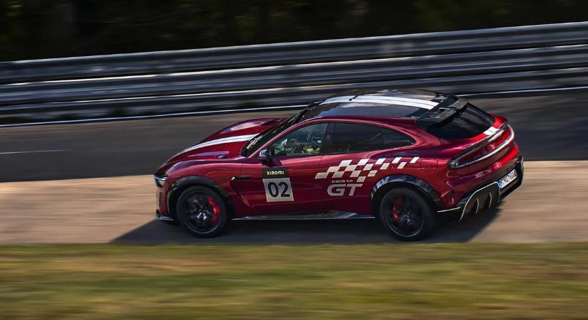 Telefongyártó készíti a Nürburgring leggyorsabb SUV-ját