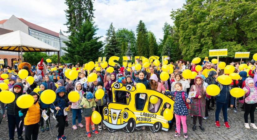 Öt éve indult a sepsiszentgyörgyi Lábbusz – Országos mintaprogram lett a gyalogos iskolába járás