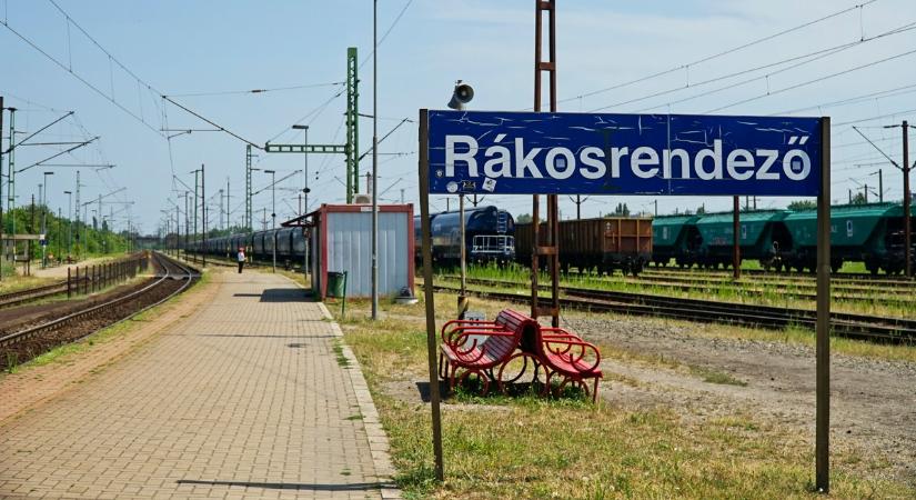 Száz évig volt fontos pályaudvar, most roncstelep Rákosrendező – Galéria