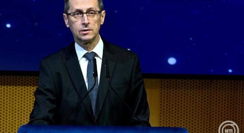 Varga Mihály: a változó világrendben felértékelődik a nemzetközi együttműködés