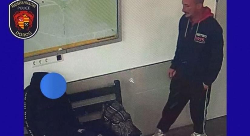 Alvó utast foszthattak ki a dorogi állomáson, a rendőrök ezt a férfit keresik