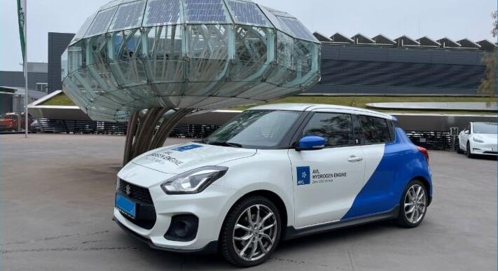 Parádés fejlesztést rejt ez a Suzuki