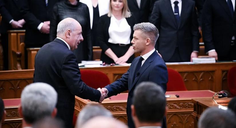 Váratlan fordulat: Sulyok Tamás beleegyezett Magyar Péter kérésébe