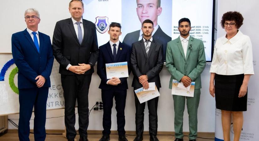 Hatalmas siker a diákpályázaton: szakmájában legjobb lett a tanuló