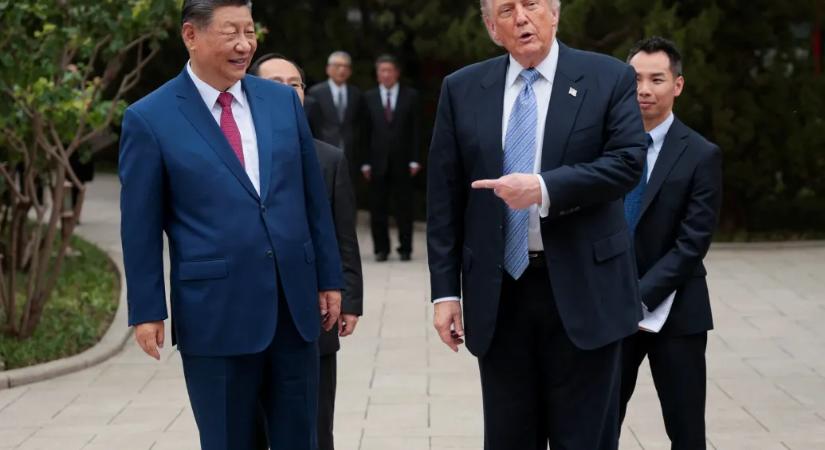 Megkönnyebbülten nyugtázta a világ a pekingi találkozót, aztán Trump hazafelé beszélni kezdett