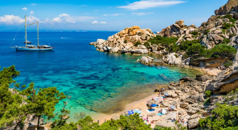 Ezek Olaszország legszebb strandjai 2026-ban – türkizkék öblök és mesés partok