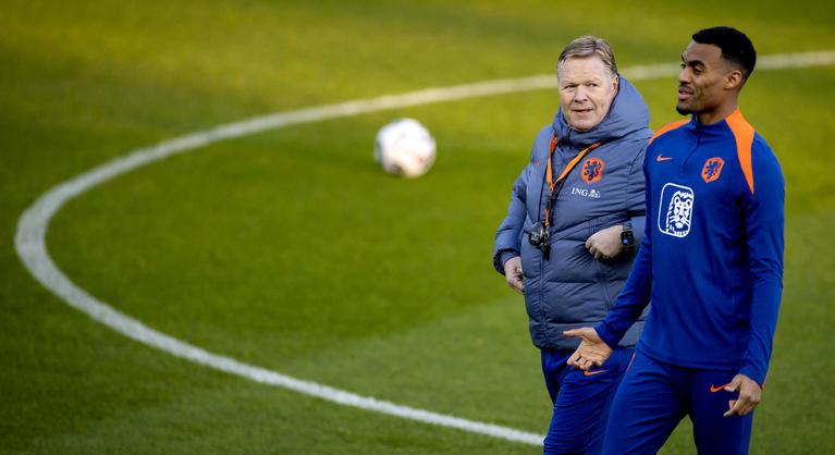 Kapitánya szerint a holland válogatott bárkit legyőzhet a futball-világbajnokságon